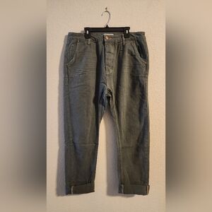 ONETEASPOON NWOT Men’s Mr. Relaxed Tall Olive Green Jeans size 32